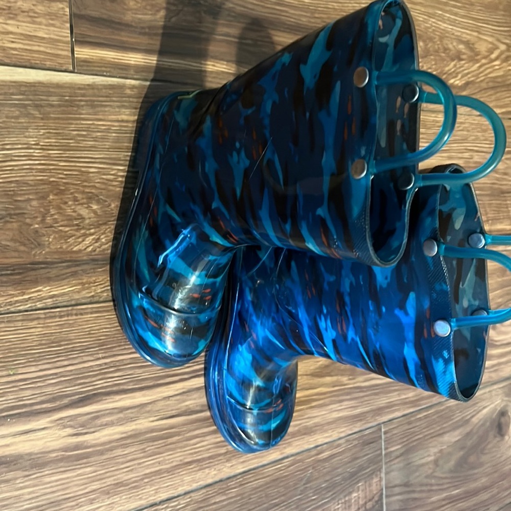 Toddler light up rain boots